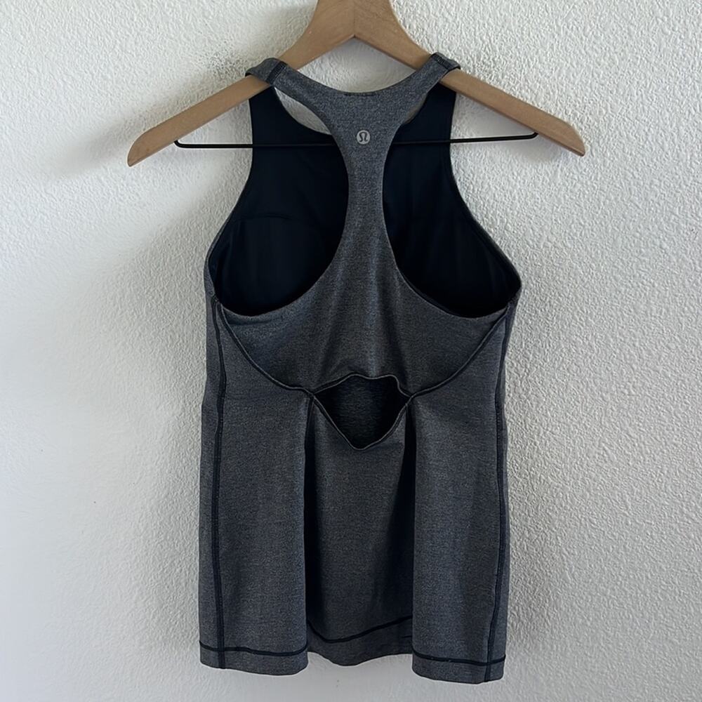 Lululemon In Training Tank Gray Active Tank Top Shirt 6 - Picture 4 of 6